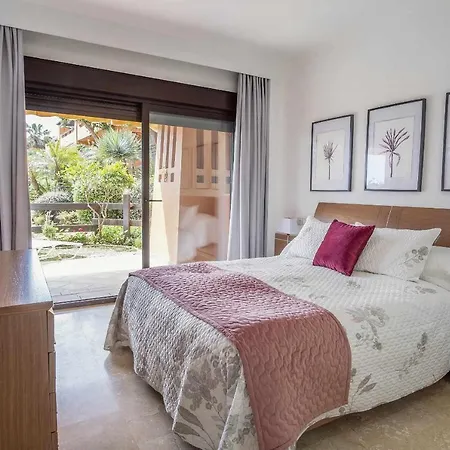Bougainvillea Bay Apartment *