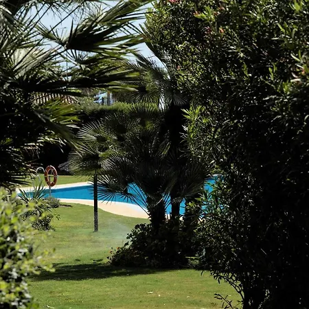 Bougainvillea Bay Apartment *